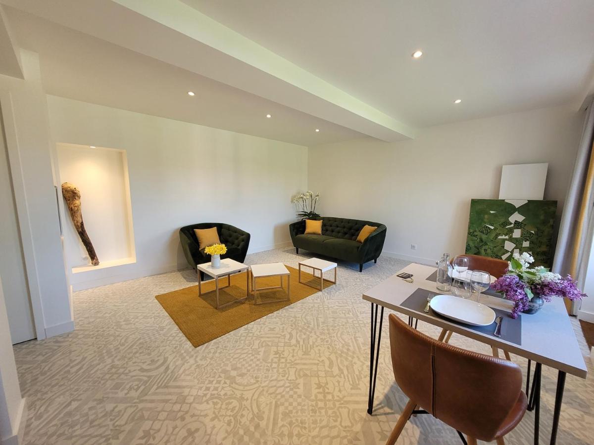 Lodges En Pierres Dorees Saint-Germain-Nuelles Экстерьер фото